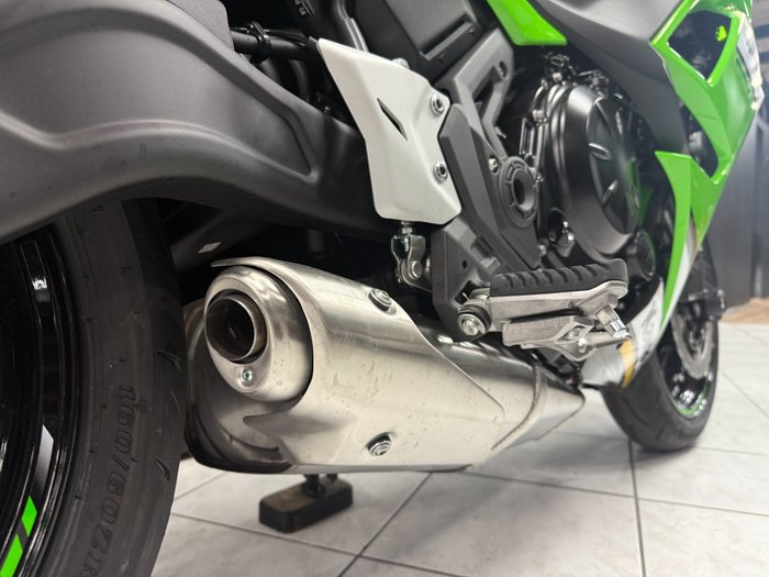 2025 Kawasaki NINJA 650L Green