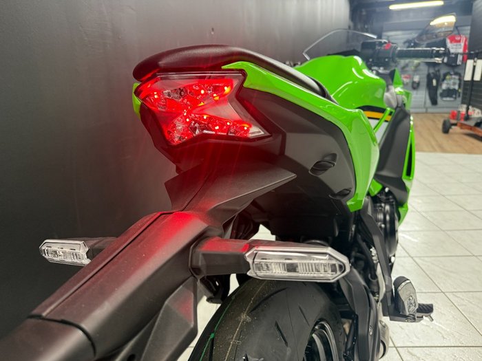 2025 Kawasaki NINJA 650L Green