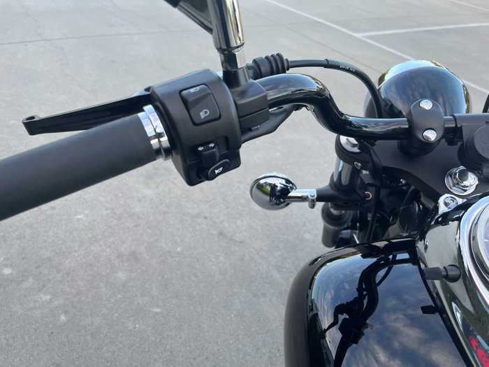 2017 Yamaha XVS650 V-STAR CUSTOM Black