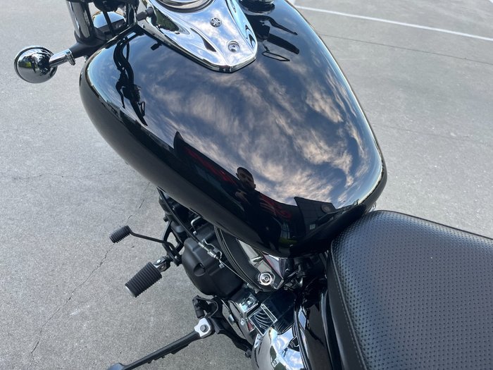 2017 Yamaha XVS650 V-STAR CUSTOM Black
