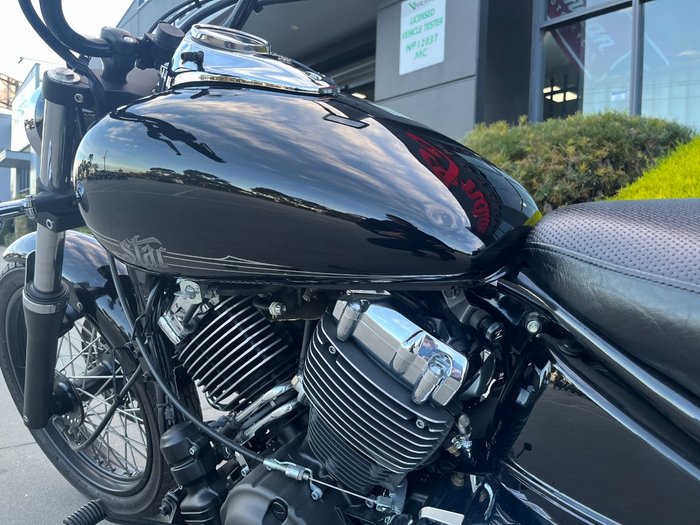 2017 Yamaha XVS650 V-STAR CUSTOM Black