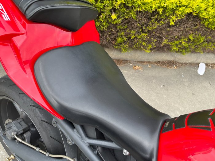 2011 Triumph DAYTONA 675 Red