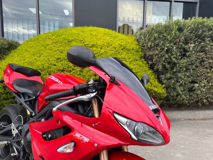 2011 Triumph DAYTONA 675 Red