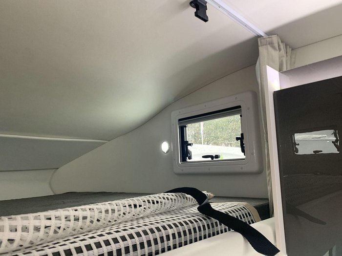 2023 Windsor Simpson WHITE