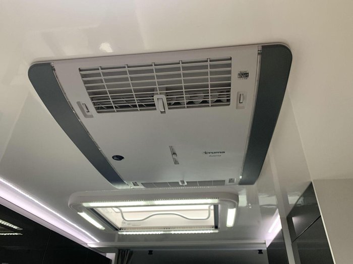 2023 Windsor Simpson WHITE