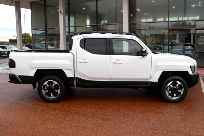 2025 Kia Tasman X-Line TK MY26 4X4 Dual Range Clear White