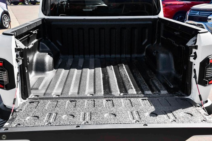 2025 Kia Tasman X-Pro TK MY26 4X4 Dual Range Clear White