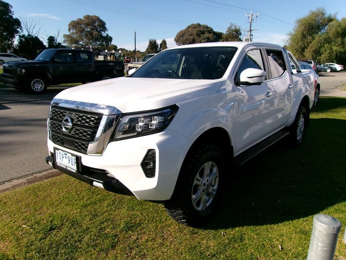 2021 Nissan Navara ST