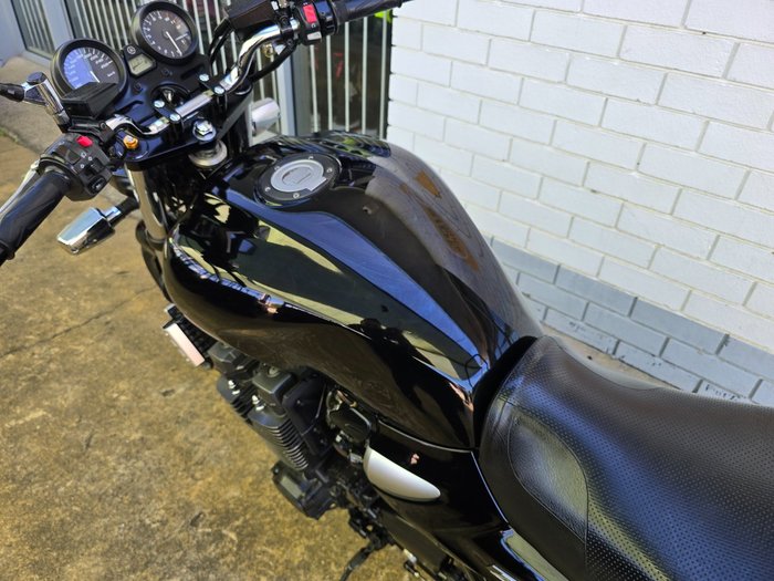 2015 YAMAHA XJR1300 silver