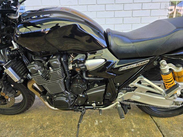 2015 YAMAHA XJR1300 silver