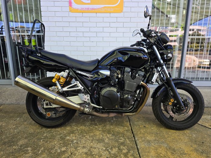 2015 YAMAHA XJR1300 silver