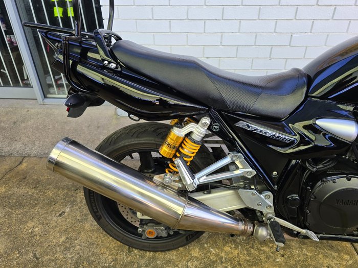2015 YAMAHA XJR1300 silver