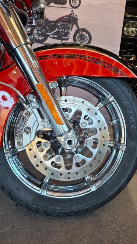 2016 Harley-davidson FLHTKSE CVO LIMITED Red