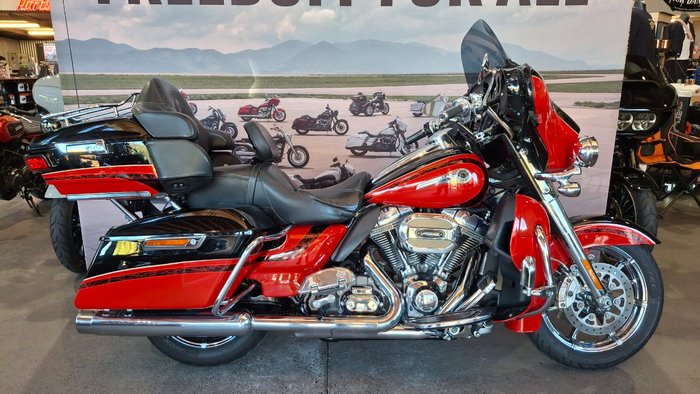 2016 Harley-davidson FLHTKSE CVO LIMITED Red