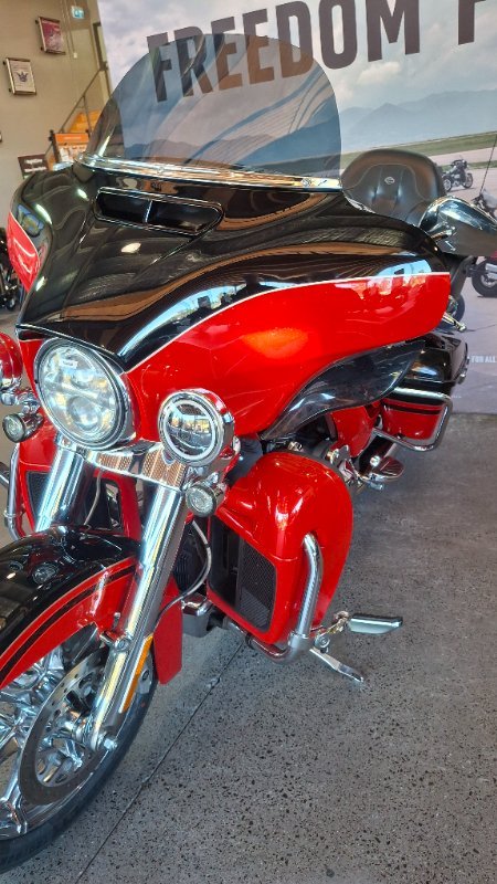 2016 Harley-davidson FLHTKSE CVO LIMITED Red