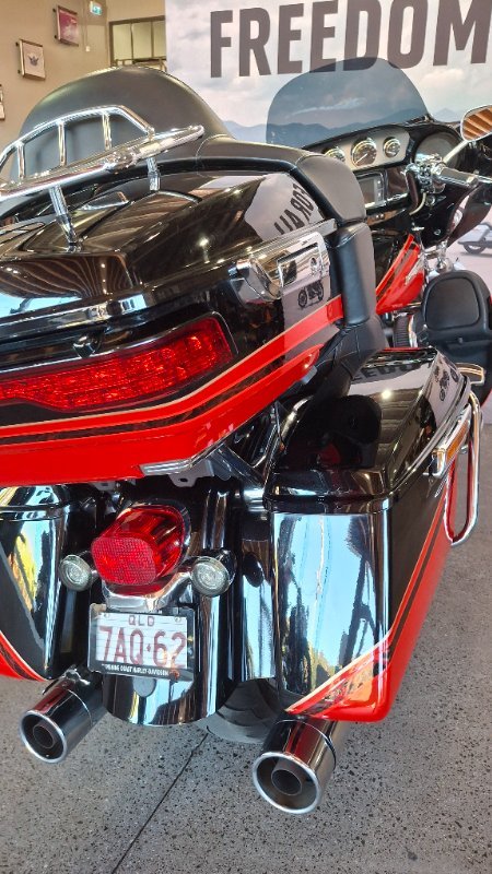 2016 Harley-davidson FLHTKSE CVO LIMITED Red