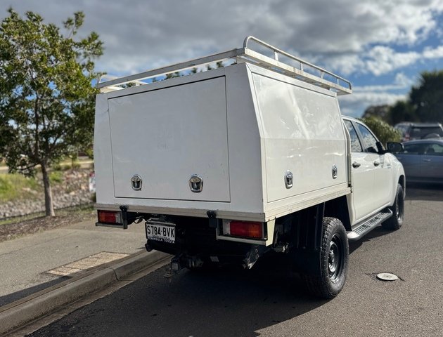 2018 TOYOTA HILUX