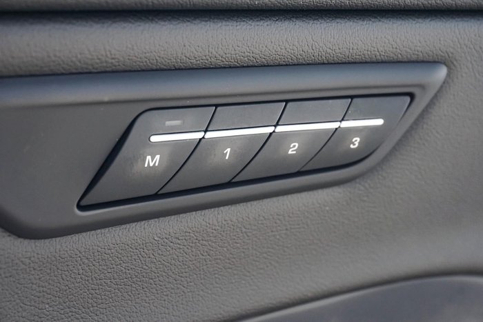 2024 Jaguar E-PACE P250 R-Dynamic SE