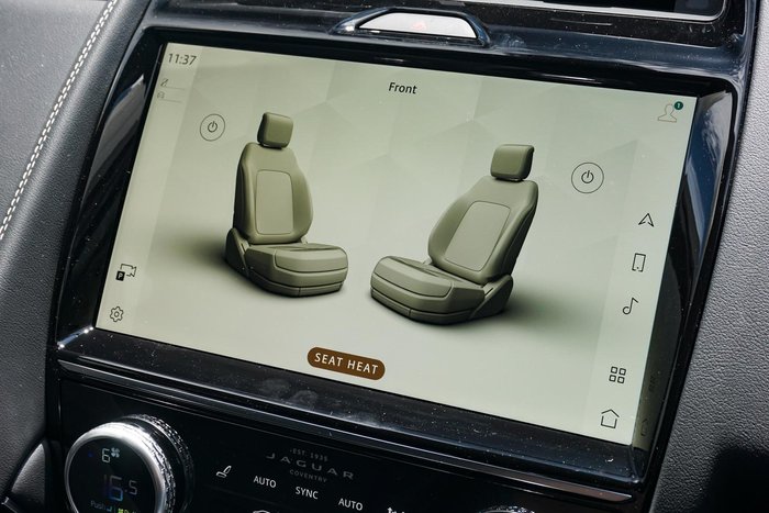 2024 Jaguar E-PACE P250 R-Dynamic SE