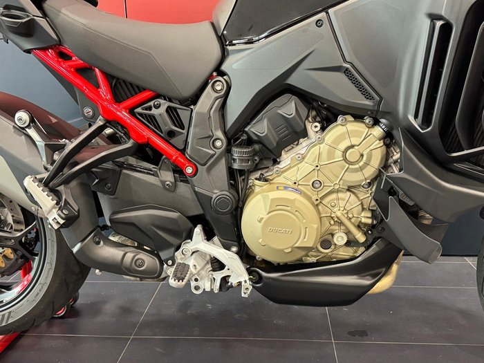 2025 Ducati Multistrada V4 Pikes Peak Multistrada Red