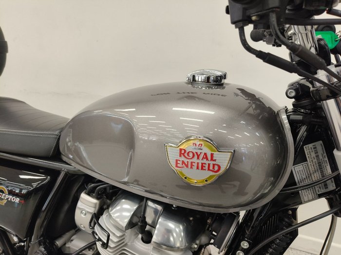 2019 Royal Enfield INTERCEPTOR 650 CLASSIC Silver