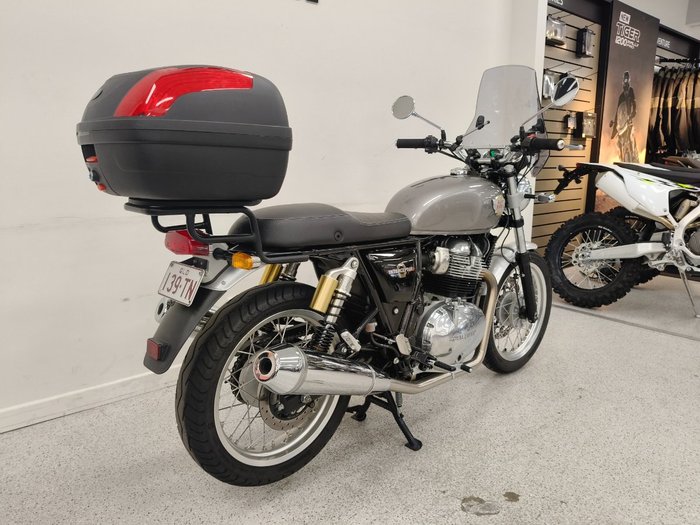 2019 Royal Enfield INTERCEPTOR 650 CLASSIC Silver