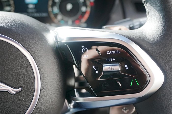 2024 Jaguar E-PACE P250 R-Dynamic SE