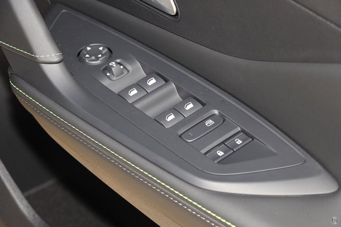 2025 Peugeot 408 GT Premium Hybrid