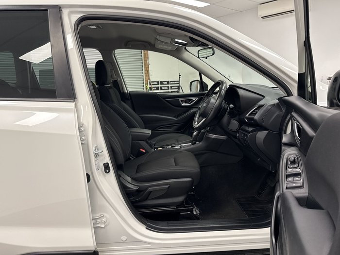 2023 Subaru Forester 2.5i