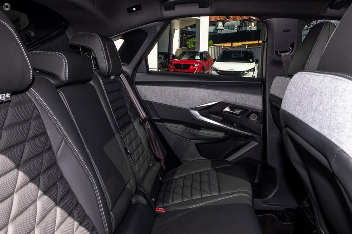 2025 Peugeot 3008 GT Premium Hybrid