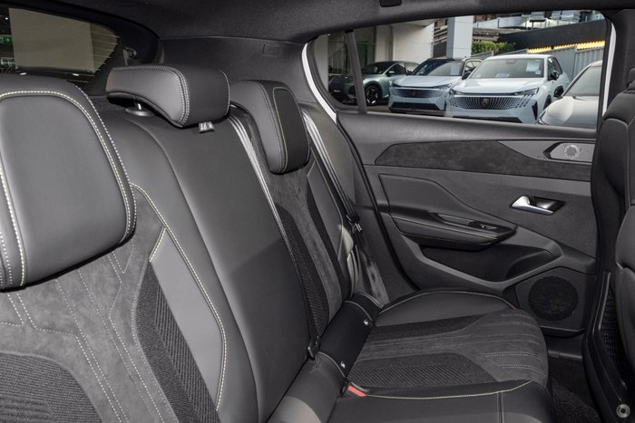 2025 Peugeot 308 GT Hybrid P51 MY25 Okenite White