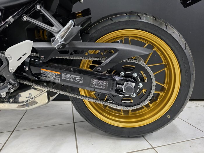 2025 Kawasaki Z900RS SE Black