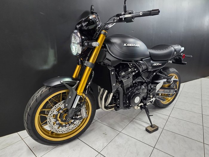 2025 Kawasaki Z900RS SE Black