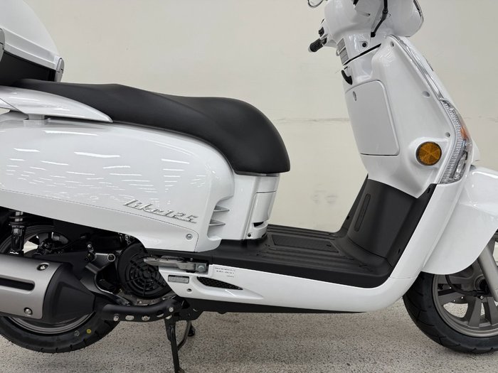 2025 Kymco LIKE 125 White