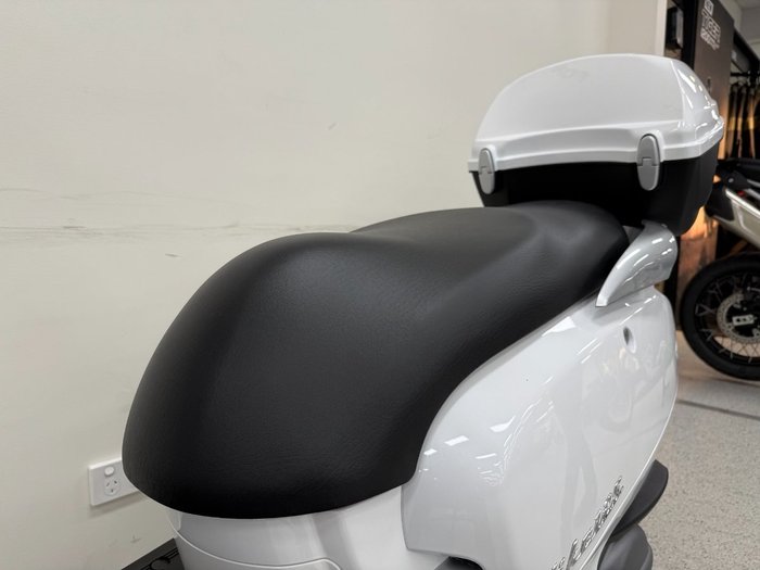 2025 Kymco LIKE 125 White