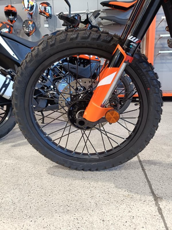2025 KTM 2025 KTM 390cc 390 ENDURO R ORANGE
