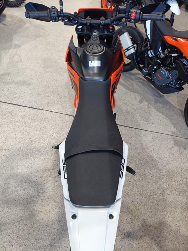 2025 KTM 2025 KTM 390cc 390 ENDURO R ORANGE