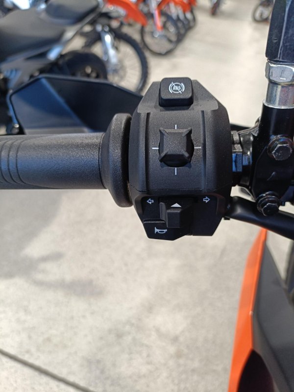 2025 KTM 2025 KTM 390cc 390 ENDURO R ORANGE