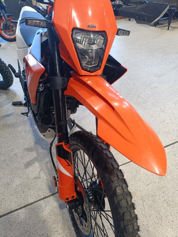 2025 KTM 2025 KTM 390cc 390 ENDURO R ORANGE