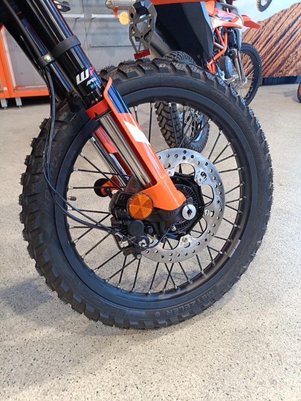 2025 KTM 2025 KTM 390cc 390 ENDURO R ORANGE