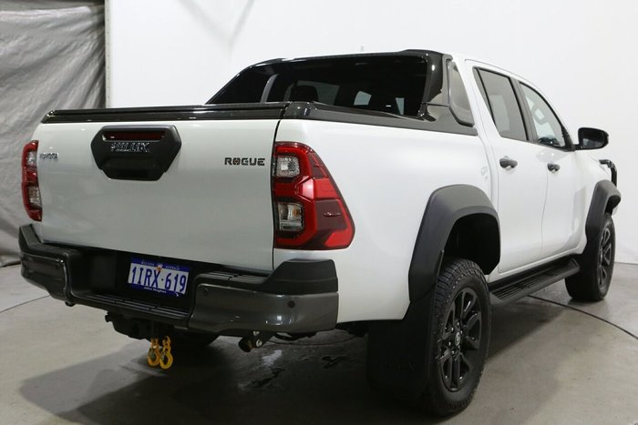 2023 Toyota Hilux Rogue