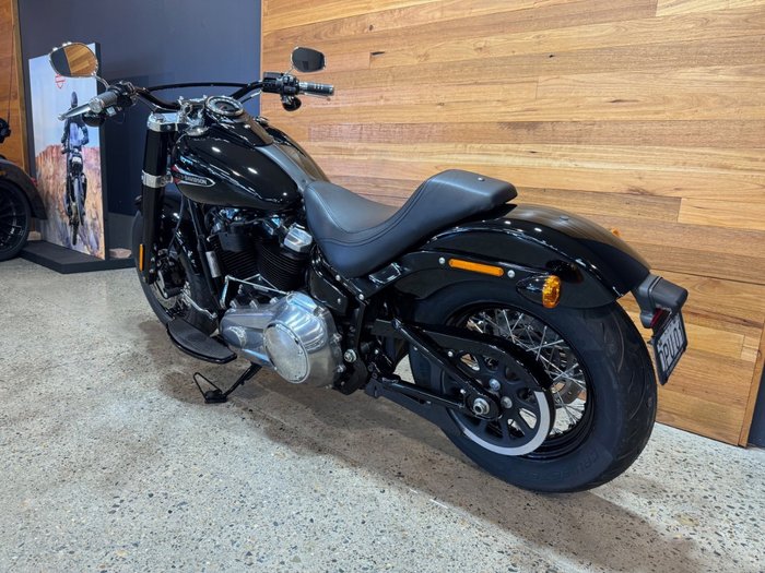 2018 Harley-davidson FLSL SOFTAIL SLIM Black