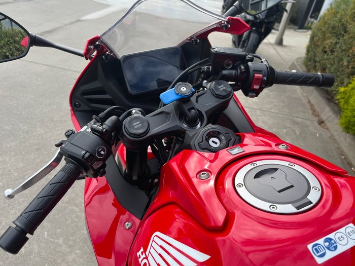 2024 Honda CBR650RAC Red