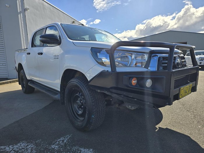 2019 Toyota Hilux SR