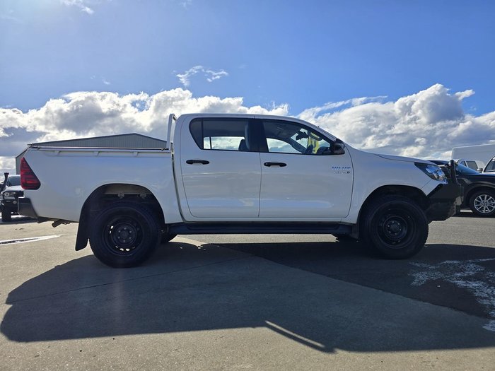 2019 Toyota Hilux SR