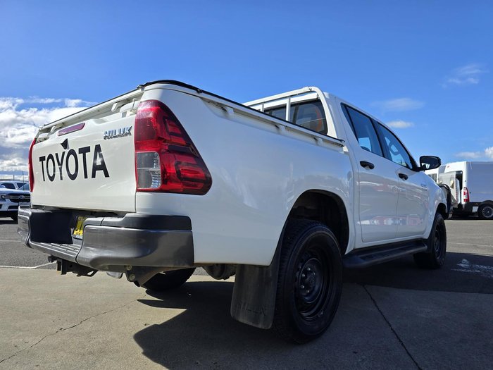 2019 Toyota Hilux SR