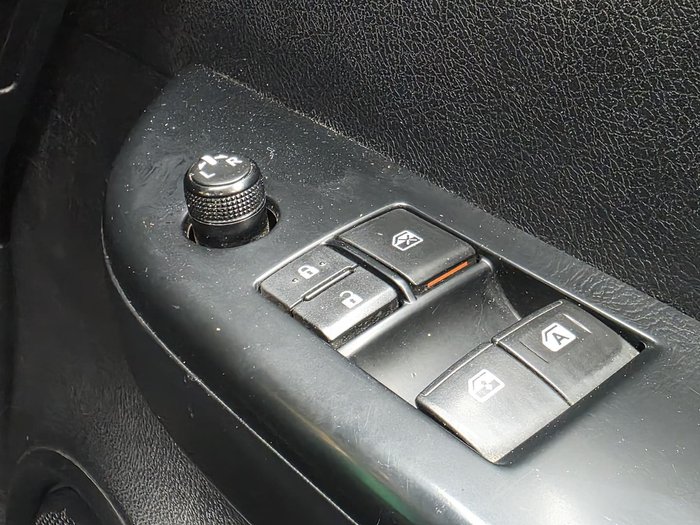 2016 Toyota Hilux SR GUN126R 4X4 Dual Range Glacier White