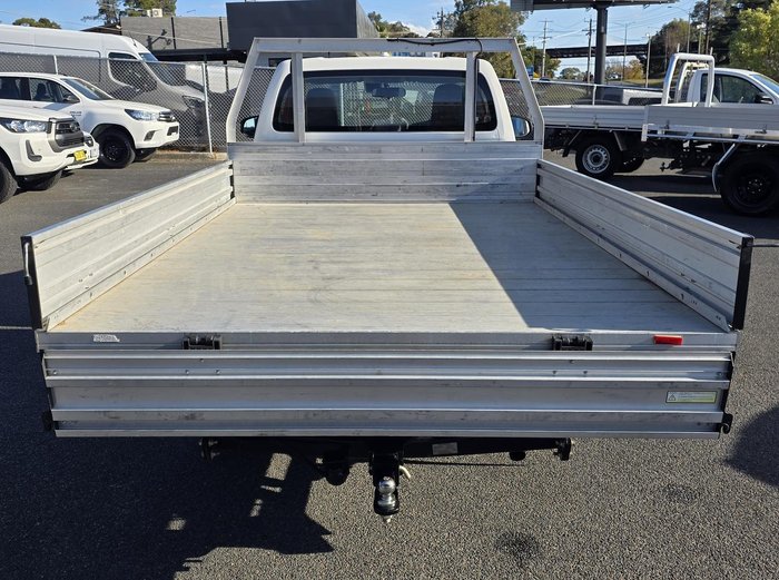 2021 Toyota Hilux Workmate TGN121R 4x2 Glacier White