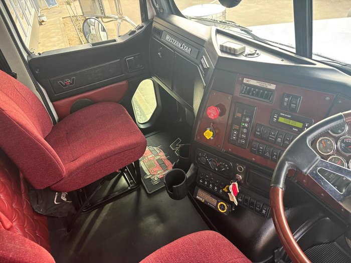 2018 Western Star 4864Fs2 Pbs Approved Truck & Dog Trailer Combo In Stock Now! White