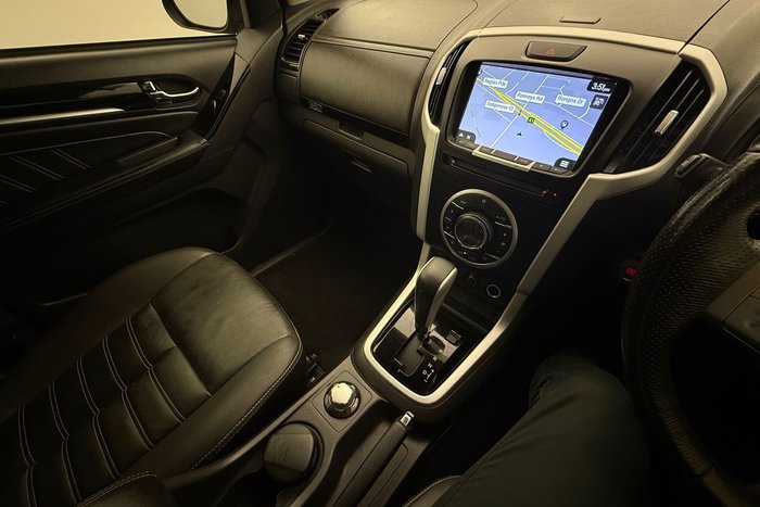 2021 Isuzu MU-X LS-T